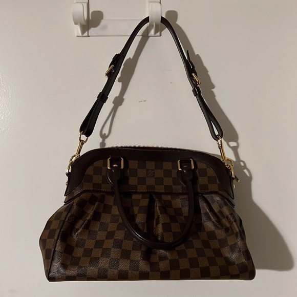 Louis Vuitton DAMIER TREVI GM HANDBAG - Picture 2 of 16